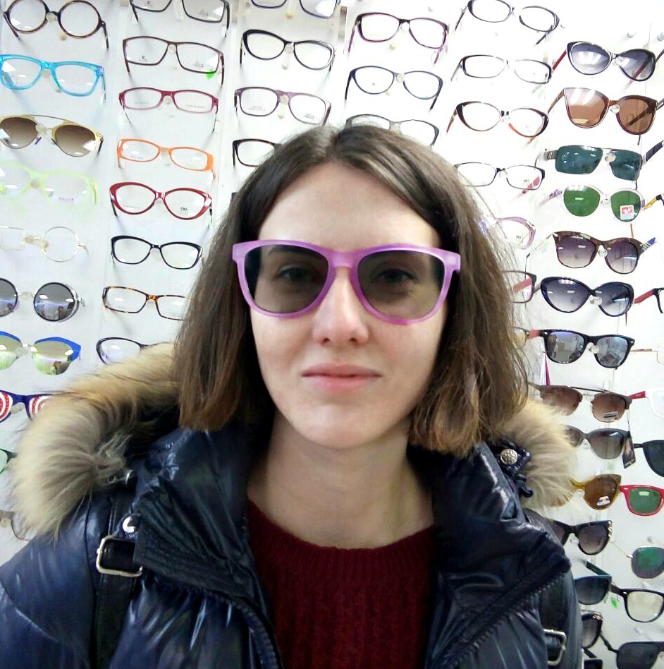 Наталья и её фотохромные очки